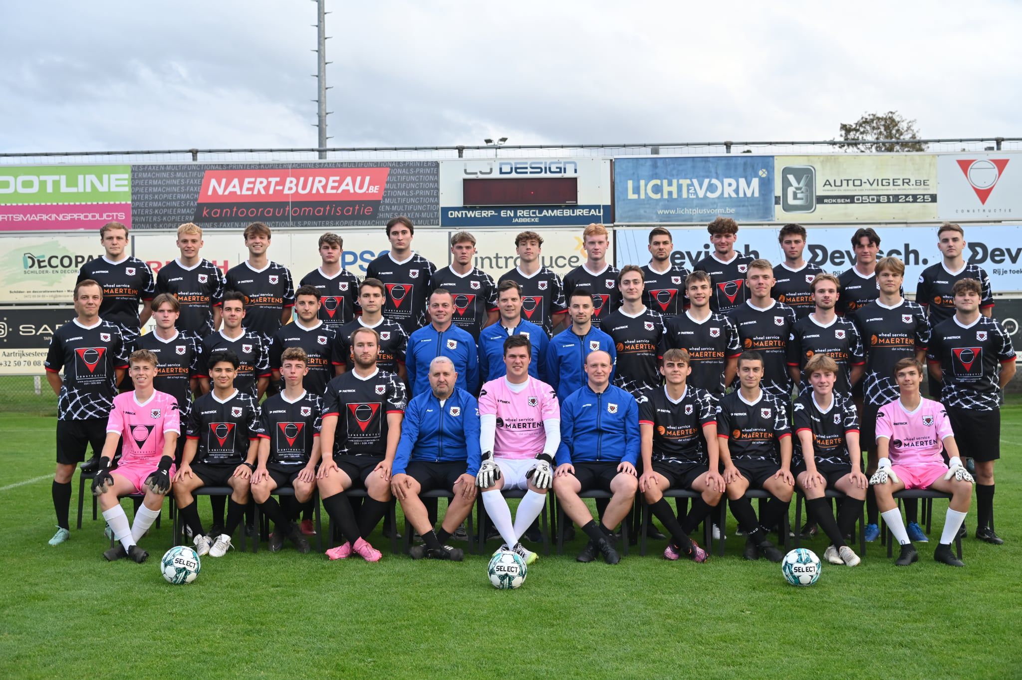 Ploegfoto Beloften - Fanions B KSV Jabbeke